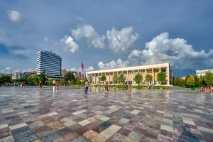 Tirana Skandebergin aukio